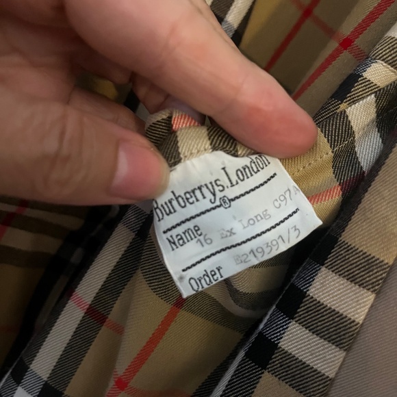 Women's’/Men’s Burberry Trench Coat - Extra Long - Picture 13 of 16